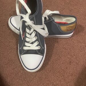 Levis comfort shoes